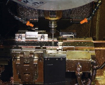 Tapping machine